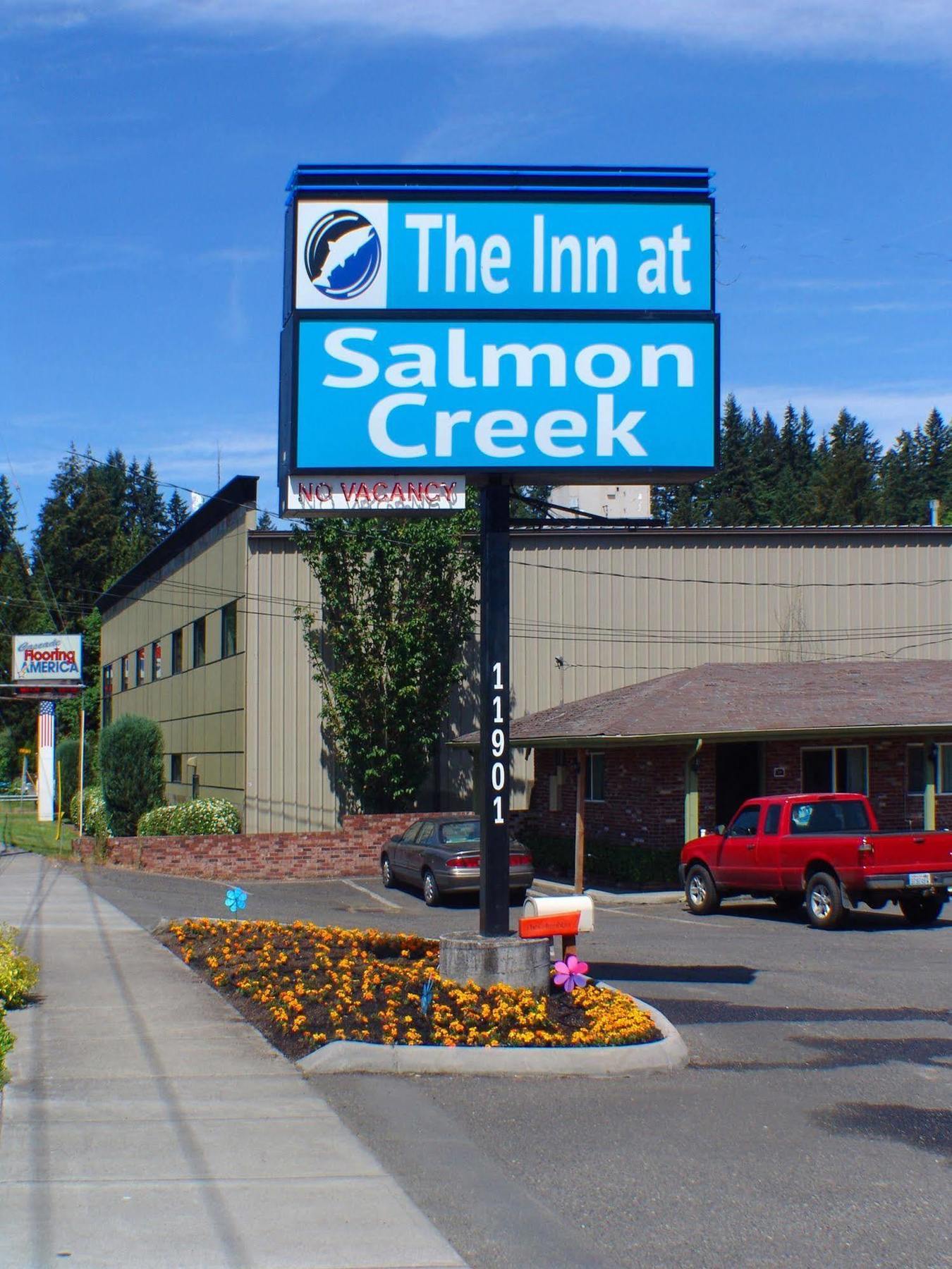 Inn At Salmon Creek Vancouver Exterior photo